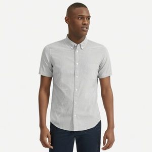 Everlane Air Oxford Short-Sleeve Shirt